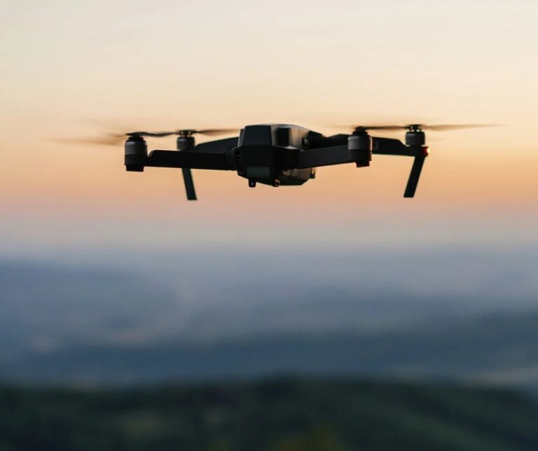 drony v chráněném území